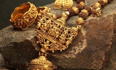 nakshi finish temple jewellery set