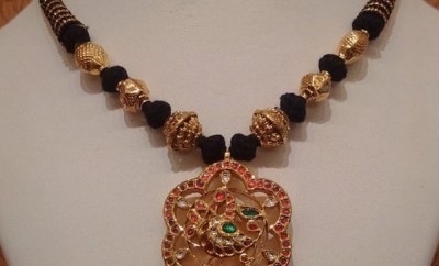ruby pendent peacock dori necklace