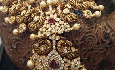 antique gold necklace designs from dhanlaxmi