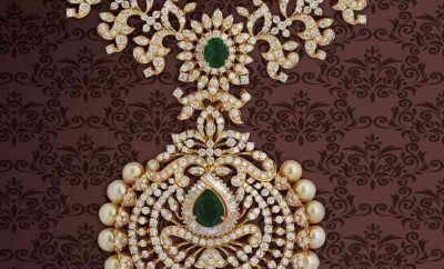 diamond necklace designs with emerald setting