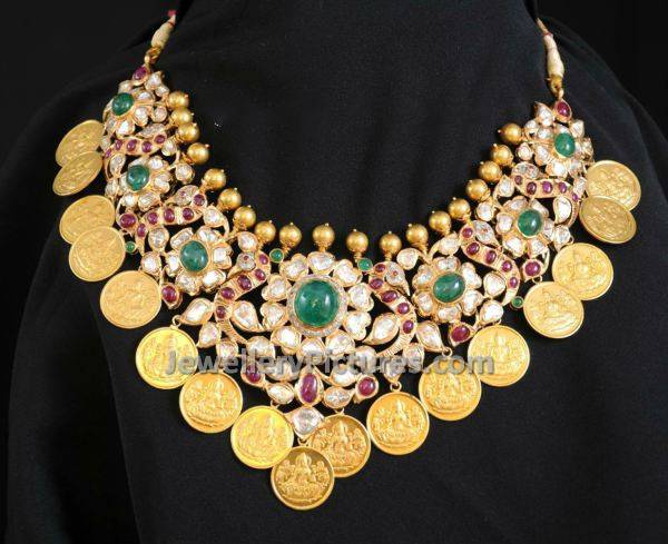 kasu mala design with flat diamonds and emeralds