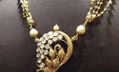 necklace design with gold pendant