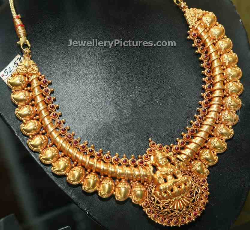 gold-mango-necklace-set