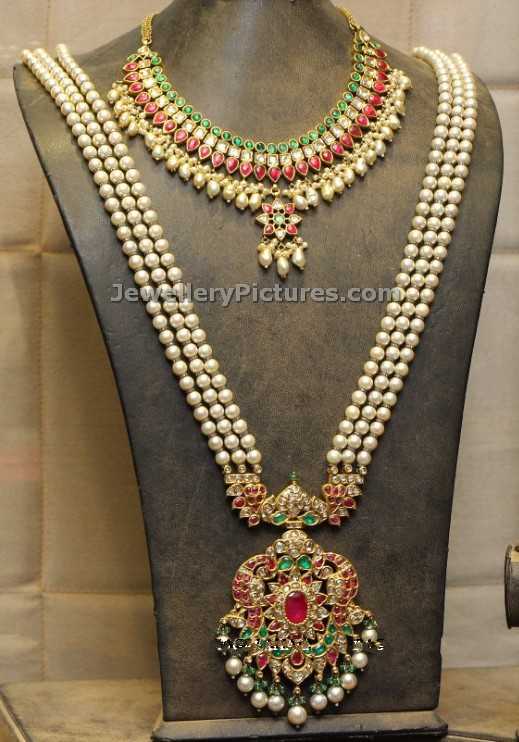 pearls jewellery designs in gold three layerd pearl chain