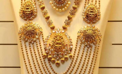 gundla mala latest designs with weight with lakshmi devi side pendants and necklace