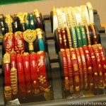 Bengali Bangles Red and White In Gold
