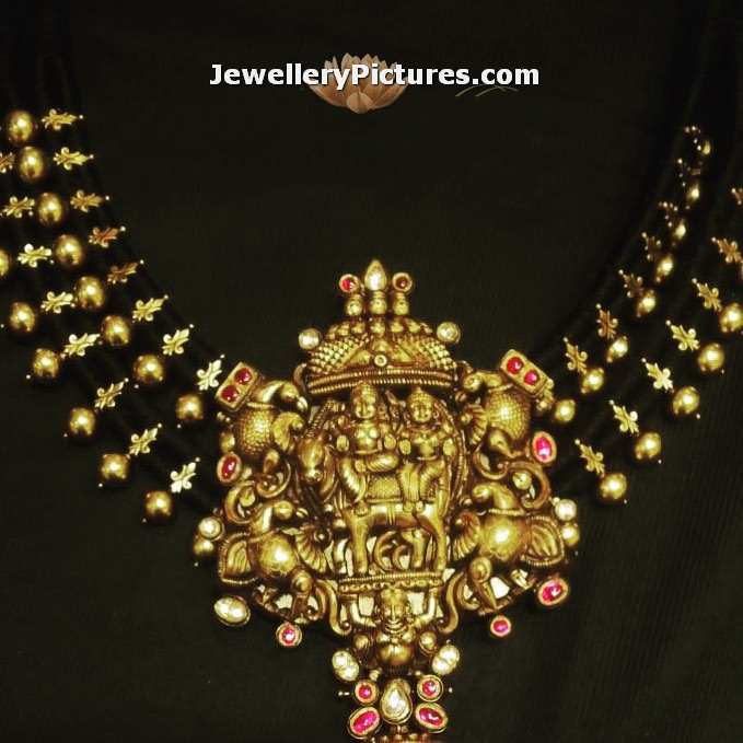 black dori gold necklace design with nakshi work