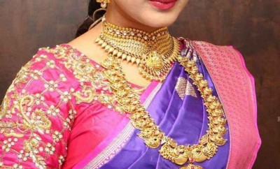 model in latest bridal jewellery designs