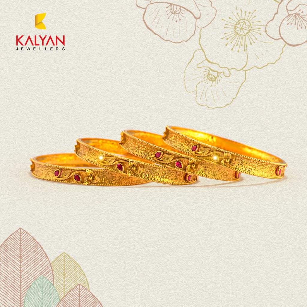 Kalyan jewellers sales bangles set