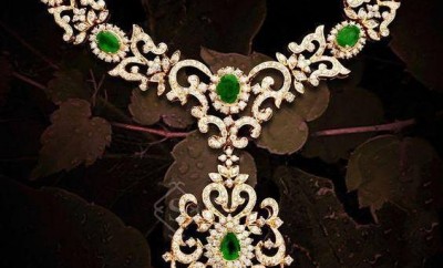 new diamond necklace designs with emerald combination