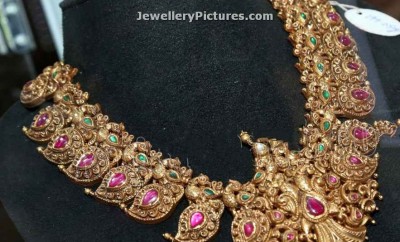 mamidi pindela necklace in gold
